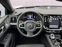 Volvo V60 2.0 T8 Plug-in hybrid AWD Ultra Dark | Custom uitlaat systeem | Bowers & Wilkins | Zwarte hemel | Massage | Stoel ventilatie + Verwarming | Panorama Schuifdak | HUD | Adaptieve Cruise | BLIS | 360° Camera  |Polestar optimized