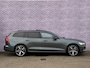 Volvo V60 2.0 T8 Plug-in hybrid AWD Ultra Dark | Custom uitlaat systeem | Bowers & Wilkins | Zwarte hemel | Massage | Stoel ventilatie + Verwarming | Panorama Schuifdak | HUD | Adaptieve Cruise | BLIS | 360° Camera  |Polestar optimized