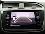 Volkswagen Tiguan 1.5 TSI R-Line Business+ 150PK DSG Panoramadak, trekhaak, leder, achteruitrijcamera, stuur/stoelverwarming, side assist, easy open, alarm, 19'' lichtmetaal