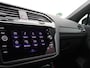 Volkswagen Tiguan 1.5 TSI R-Line Business+ 150PK DSG Panoramadak, trekhaak, leder, achteruitrijcamera, stuur/stoelverwarming, side assist, easy open, alarm, 19'' lichtmetaal