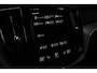 Volvo XC60 B5 R-Design | elektrisch verstelb. bestuurdersstoel met geheugen | Extra getint glas | Trekhaak | Achteruitrijcamera | Pilot Assist |