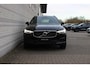Volvo XC60 B5 R-Design | elektrisch verstelb. bestuurdersstoel met geheugen | Extra getint glas | Trekhaak | Achteruitrijcamera | Pilot Assist |