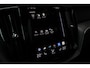Volvo XC60 B5 R-Design | elektrisch verstelb. bestuurdersstoel met geheugen | Extra getint glas | Trekhaak | Achteruitrijcamera | Pilot Assist |