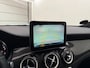Mercedes-Benz GLA 200 Premium Automaat | Adaptive Cruise Control | Camera | Stoelverwarming | Lederen Bekleding