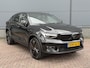 Volvo EC40 Twin Motor Performance Ultra Black Edition 82 kWh 442PK / Eerste eigenaar / Wegklapbare Trekhaak / 1800KG Trekgewicht / Elektrische stoelen met geheugen / Dashcam V+A / Harman Kardon / Panorama / Google Navigatie / Apple Carplay&Android Auto / 20'' LM Velgen / 360º Camera / Keyless / Stoel+Stuur Verwarming /