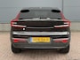 Volvo EC40 Twin Motor Performance Ultra Black Edition 82 kWh 442PK / Eerste eigenaar / Wegklapbare Trekhaak / 1800KG Trekgewicht / Elektrische stoelen met geheugen / Dashcam V+A / Harman Kardon / Panorama / Google Navigatie / Apple Carplay&Android Auto / 20'' LM Velgen / 360º Camera / Keyless / Stoel+Stuur Verwarming /