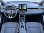 Toyota Corolla Cross Hybrid 140 Style Automaat / Adaptieve Cruise / Apple carplay & Android auto / Elektrische Achterklep / Stuur-, stoel- en voorruitverwarming / Navigatie / Camera / Keyless / Draadloze telefoonlader /