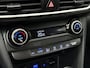 Hyundai Kona 1.6 GDI HEV Premium / Eerste Eigenaar / Dealer Onderhouden / Trekhaak / 1300 KG Trekgewicht / Stoel Verwarming+Verkoeling / Head-Up Display / Elektrische Stoelen / Lederen Bekleding / Adaptive Cruise / Apple Carplay&Android Auto