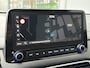 Hyundai Kona 1.6 GDI HEV Premium / Eerste Eigenaar / Dealer Onderhouden / Trekhaak / 1300 KG Trekgewicht / Stoel Verwarming+Verkoeling / Head-Up Display / Elektrische Stoelen / Lederen Bekleding / Adaptive Cruise / Apple Carplay&Android Auto
