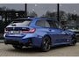 BMW 3-Serie Touring 330e | M-Sport Pro | Pano | 2 jaar garantie | ACC | LCI | Black Edition | Sfeerverlichting | Driving Assistant
