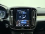 Volvo XC40 T5 262pk Plug-in hybrid Plus Dark / Elektr. Stoelen / Harman&Kardon Audio / Trekhaak / ACC / BLIS / PDC + Camera / DAB+ / Stoel + Stuurw. Verwarming /