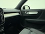 Volvo XC40 T5 262pk Plug-in hybrid Plus Dark / Elektr. Stoelen / Harman&Kardon Audio / Trekhaak / ACC / BLIS / PDC + Camera / DAB+ / Stoel + Stuurw. Verwarming /