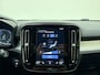 Volvo XC40 T5 262pk Plug-in hybrid Plus Dark / Elektr. Stoelen / Harman&Kardon Audio / Trekhaak / ACC / BLIS / PDC + Camera / DAB+ / Stoel + Stuurw. Verwarming /
