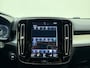 Volvo XC40 T5 262pk Plug-in hybrid Plus Dark / Elektr. Stoelen / Harman&Kardon Audio / Trekhaak / ACC / BLIS / PDC + Camera / DAB+ / Stoel + Stuurw. Verwarming /