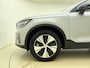 Volvo XC40 T5 262pk Plug-in hybrid Plus Dark / Elektr. Stoelen / Harman&Kardon Audio / Trekhaak / ACC / BLIS / PDC + Camera / DAB+ / Stoel + Stuurw. Verwarming /