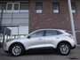 Ford Kuga 2.0 TDCi Titanium | Diesel | Trekhaak | 1900KG trekgewicht | Keyless entry en start | Lichtmetalen velgen | Navigatie | Climate control | Parkeersensoren achter