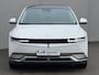 Hyundai Ioniq 5 Lounge AWD 77.4 kWh Automaat 325Pk / SOH 100% / Panoramadak / Dealer onderhouden / 1.600 kg Trekhaak / Fabrieksgarantie tot 2-2027 / 8 Jaar Batterij Garantie / Warmtepomp / ACC / HUD / 360 Camera / Elektr. Stoelen / Stoel Verwarming / Stoel Ventilatie / Stuurwiel Verwarming / Achterbank Verwarming / BOSE Audio / Lederen Bekleding / Apple Carplay & Android Auto /