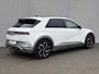 Hyundai Ioniq 5 Lounge AWD 77.4 kWh Automaat 325Pk / SOH 100% / Panoramadak / Dealer onderhouden / 1.600 kg Trekhaak / Fabrieksgarantie tot 2-2027 / 8 Jaar Batterij Garantie / Warmtepomp / ACC / HUD / 360 Camera / Elektr. Stoelen / Stoel Verwarming / Stoel Ventilatie / Stuurwiel Verwarming / Achterbank Verwarming / BOSE Audio / Lederen Bekleding / Apple Carplay & Android Auto /