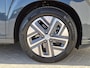Hyundai Kona Electric EV Comfort Smart 64 kWh Automaat / Dealer onderhouden / Accu SOH 96,70% / Stuur- & Stoelverwarming / CCS Snellader / Navigatie via Apple Carplay of Android Auto / Adaptief cruise control / Achteruitrijcamera / Keyless Entry/Start /