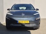 Hyundai Kona Electric EV Comfort Smart 64 kWh Automaat / Dealer onderhouden / Accu SOH 96,70% / Stuur- & Stoelverwarming / CCS Snellader / Navigatie via Apple Carplay of Android Auto / Adaptief cruise control / Achteruitrijcamera / Keyless Entry/Start /