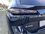 Peugeot e-308 SW GT Avantage EV 54 kWh | Nieuwe Auto | Tot 8 jaar Garantie | Tot 420 Km WLTP | Alcantara Executive Pack | 360 Graden Camera | Navigatie | Stoelverwarming & Massage | Warmtepomp | Draadloze Telefoonlader | Keyless Entry | Elektrische Kofferklep | 18" Lichtmetalen Velgen | Climate Control | Adaptieve Cruise Control met Drive Assist | Full LED Verlichting |