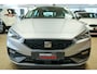 SEAT Leon Sportstourer 1.5 eTSI FR Business Intense  Panoramadak Wegklapbare Trekhaak Virtiueel Cockpit 150pk