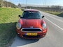 MINI One Mini 1.6 MINIMALIST Business Line de auto is goed onderhouden en beschikt over diverse opties.