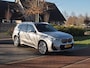 BMW iX1 xDrive30 Launch Edition 67 kWh | M-Pakket | Harman Kardon | Sfeerverlichting | Camera | Apple Carplay | NL-Auto |