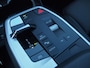 BMW iX1 xDrive30 Launch Edition 67 kWh | M-Pakket | Harman Kardon | Sfeerverlichting | Camera | Apple Carplay | NL-Auto |
