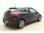 Kia Rio 1.2 CVVT ExecutiveLine Navigatie | Achteruitrijcamera | Cruise control | Trekhaak | Climate control | Lichtmetalen velgen 17'' |