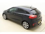 Kia Rio 1.2 CVVT ExecutiveLine Navigatie | Achteruitrijcamera | Cruise control | Trekhaak | Climate control | Lichtmetalen velgen 17'' |