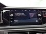 Volkswagen Polo 1.0 TSI R-Line Edition 95 PK Automaat | Panoramadak | Apple Carplay | 17" Lichtmetalen velgen | IQ Lights | Camera | Ruiten getint | Keyless access | Stoelverwarming | Climate control |