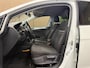 Volkswagen Golf 1.2 TSI CUP Edition * Navigatie / Xenon / LM Velgen / Parkeersensoren / NL Auto *