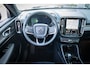 Volvo EX40 Single Motor Extended Range Ultra Black Ed. 82 kWh | Adaptieve Cruise Control | Schuif -/ Kanteldak | Harman Kardon Audio | Getint Glas | Elektr. Stoelen | Stoel + Stuurverwarming | 360 Camera | Keyless |