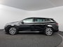 Renault Megane Estate 1.3 TCe 140 Techno | Climate control | Camera | Trekhaak | AppleCarplay AndroidAuto | LED koplampen | All season banden | Navigatie |
