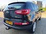 Kia Sportage 1.6 GDI Vibe met parkeersensoren en trekhaak en bluetooth telefoon en navigatie en airco en