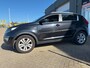 Kia Sportage 1.6 GDI Vibe met parkeersensoren en trekhaak en bluetooth telefoon en navigatie en airco en