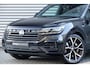 Volkswagen Touareg 3.0 Tsi 4MOTION R | Pano | Nachtzicht | Trekhaak | Massage | Ventilatie | HUD | ACC |