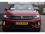 Volkswagen T-Roc Cabrio 1.5 TSI R-Line Stoel/stuurverwarming, 19 inch, Afn. trekhaak, Adaptive cruise, Navi