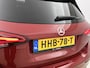 Mercedes-Benz A-klasse 180 AMG Line Plus | Panoramadak | 360° camera | Elektrische Stoelen | Sfeerverlichting | Apple Carplay | Inclusief 24 maanden MB Certified garantie voor Europa.
