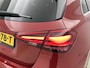 Mercedes-Benz A-klasse 180 AMG Line Plus | Panoramadak | 360° camera | Elektrische Stoelen | Sfeerverlichting | Apple Carplay | Inclusief 24 maanden MB Certified garantie voor Europa.