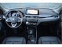 BMW X1 sDrive20i VDL Nedcar Edition | HUD | LEDER | TREKHAAK |
