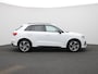Audi Q3 35 TFSI S edition Competition | Automaat | S-line | Optiek zwart | Trekhaak | 19 Inch Velgen | Stoelverwarming | Airco | cruise control |