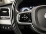 Volvo XC90 2.0 T8 Twin Engine AWD Inscription 7 Persoons 408Pk Automaat (PANORAMADAK, APPLE CARPLAY, GROOT NAVI, MEMORY SEATS, 360 CAMERA, MASSAGE, GETINT GLAS, TREKHAAK, ELEK ACHTERKLEP, NIEUWSTAAT)
