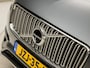 Volvo XC90 2.0 T8 Twin Engine AWD Inscription 7 Persoons 408Pk Automaat (PANORAMADAK, APPLE CARPLAY, GROOT NAVI, MEMORY SEATS, 360 CAMERA, MASSAGE, GETINT GLAS, TREKHAAK, ELEK ACHTERKLEP, NIEUWSTAAT)