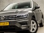 Volkswagen Tiguan 2.0 TSI 4Motion Highline 190Pk Automaat (PANORAMADAK, GROOT NAVI, HEAD-UP DISPLAY, 360 CAMERA, TREKHAAK, SPORTSTOELEN, GETINT GLAS, ELEK ACHTERKLEP, ADAPTIVE CRUISE, NIEUWSTAAT)