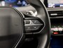 Peugeot 5008 1.2 PureTech Allure Sport 7 Persoons 131Pk Automaat (APPLE CARPLAY, GROOT NAVI, MEMORY SEATS, LEDER, STOELVERWARMING, 360 CAMERA, GETINT GLAS, NIEUWE APK, NIEUWSTAAT)