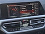 BMW 3-Serie 320i Business Edition M Sport Automaat / Dealer onderhouden / Stoelverwarming / Trekgewicht 1600 kg / Apple Carplay Android Auto / Cruise control / Keyless Entry/Start / Climate control / Parkeersensoren voor en achter /