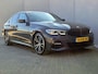 BMW 3-Serie 320i Business Edition M Sport Automaat / Dealer onderhouden / Stoelverwarming / Trekgewicht 1600 kg / Apple Carplay Android Auto / Cruise control / Keyless Entry/Start / Climate control / Parkeersensoren voor en achter /