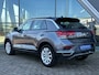 Volkswagen T-Roc 1.5 TSI Sport 150pk Automaat / Camera / Trekhaak / Stoel-Stuurverwarming